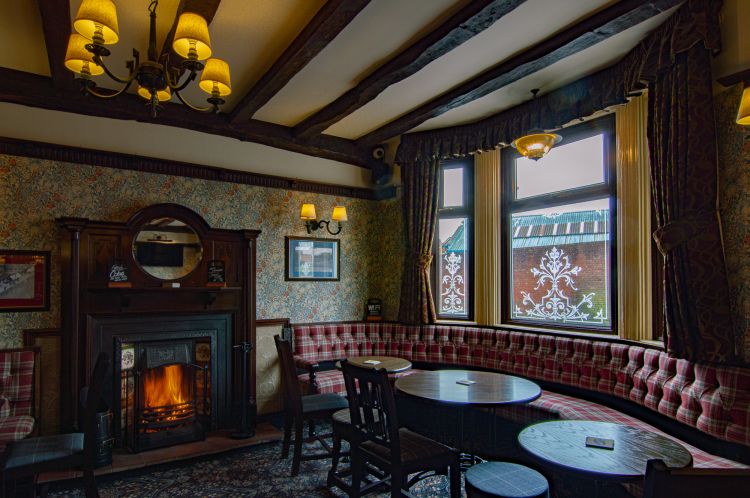 The Three Horseshoes